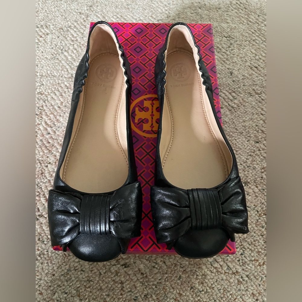 Tory Burch Devine Bow Driver Flat - black - 6.5